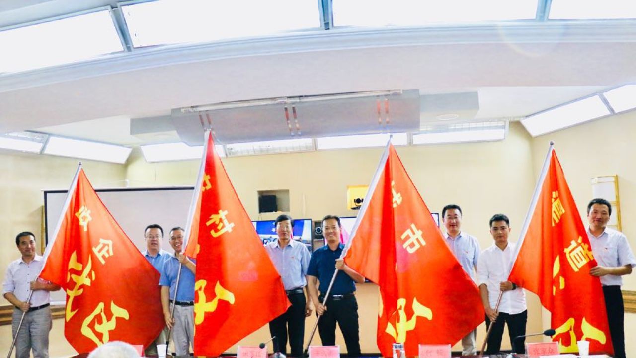 領先計劃爭霸賽，白銀雄起