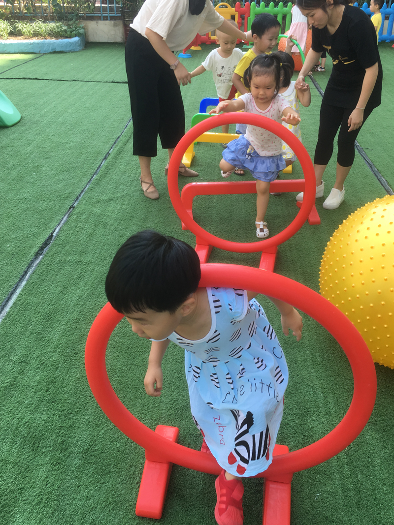 愛(ài)兒樂(lè)早教園