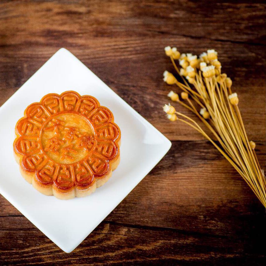 你忙着征服世界，而天香楼月饼只想征服你的胃。