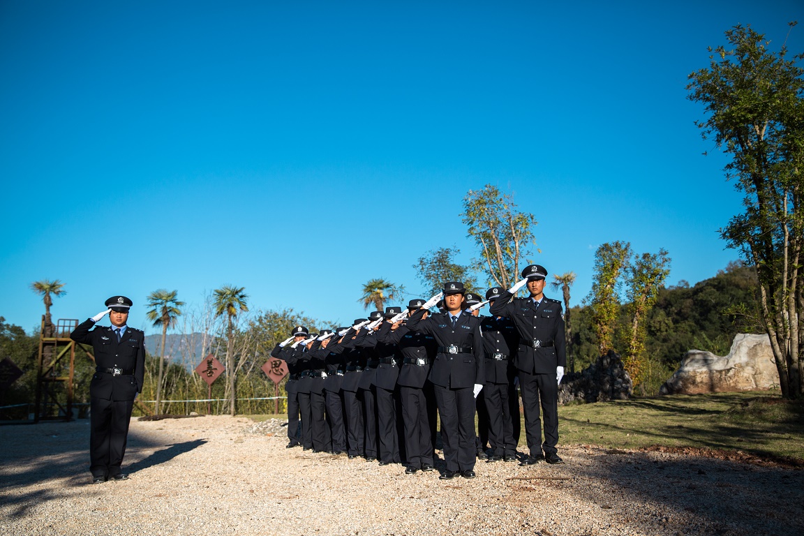 我们的展演之旅-记西盟公安文职人员集训